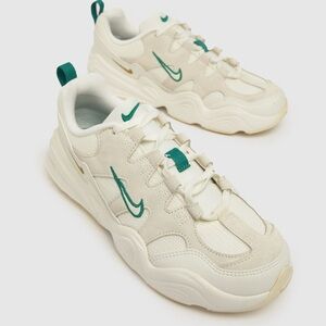 Nike Tech Hera Shoes size 9